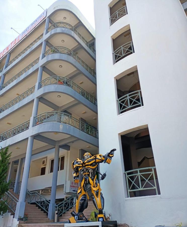 Perdana Serviced Apartment & Resorts Padang Mat Sirat Bagian luar foto