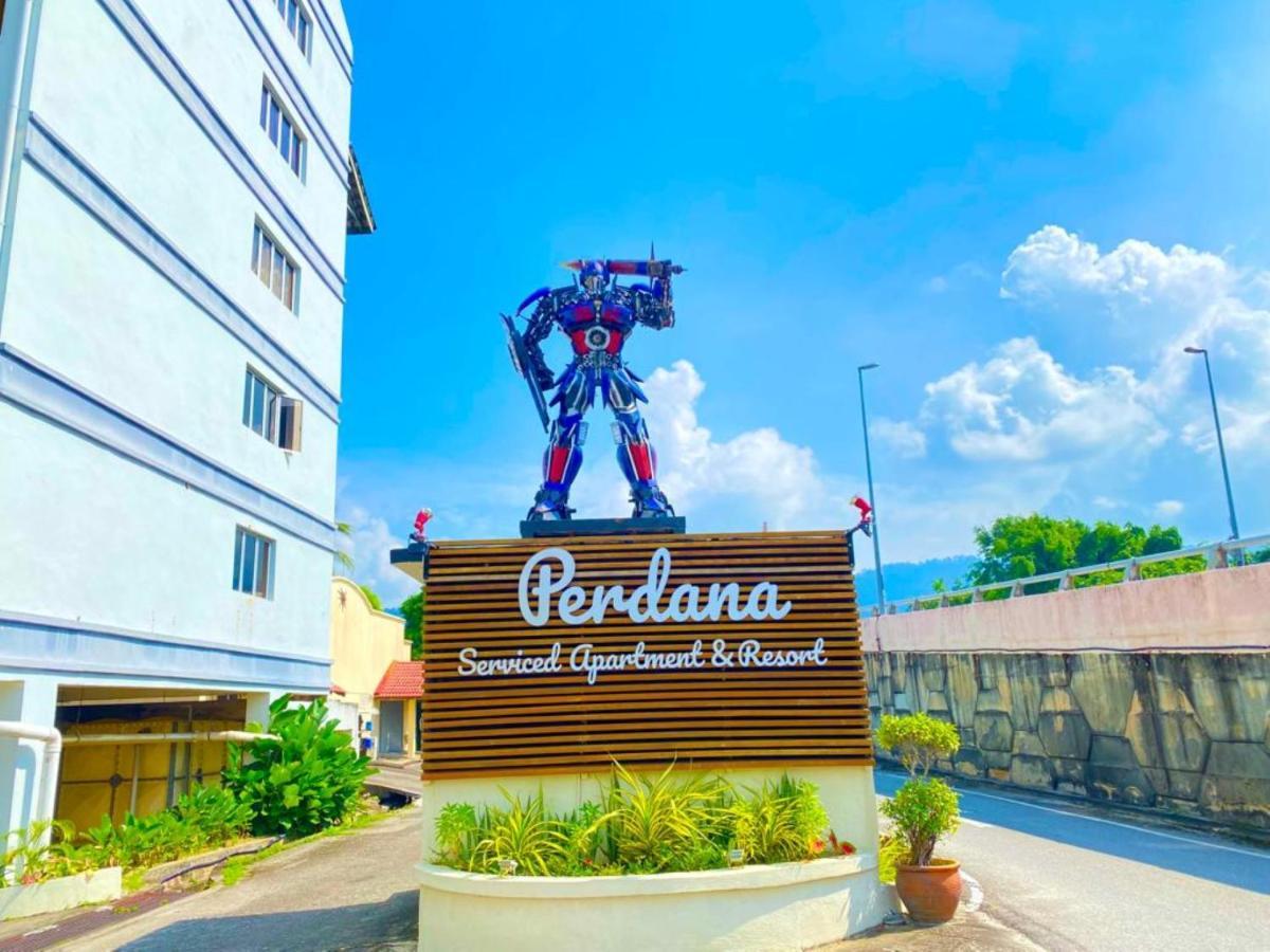 Perdana Serviced Apartment & Resorts Padang Mat Sirat Bagian luar foto