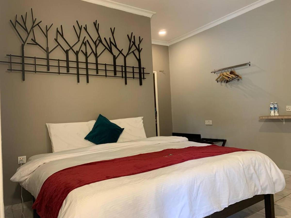 Perdana Serviced Apartment & Resorts Padang Mat Sirat Bagian luar foto