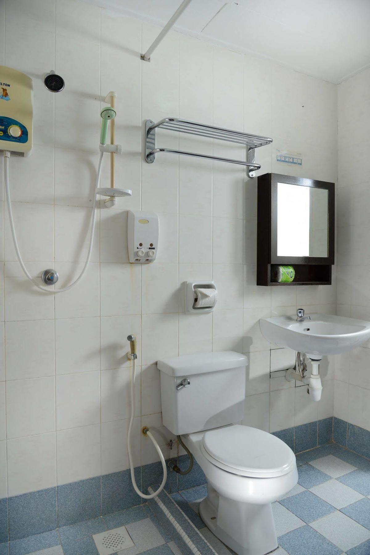 Perdana Serviced Apartment & Resorts Padang Mat Sirat Bagian luar foto